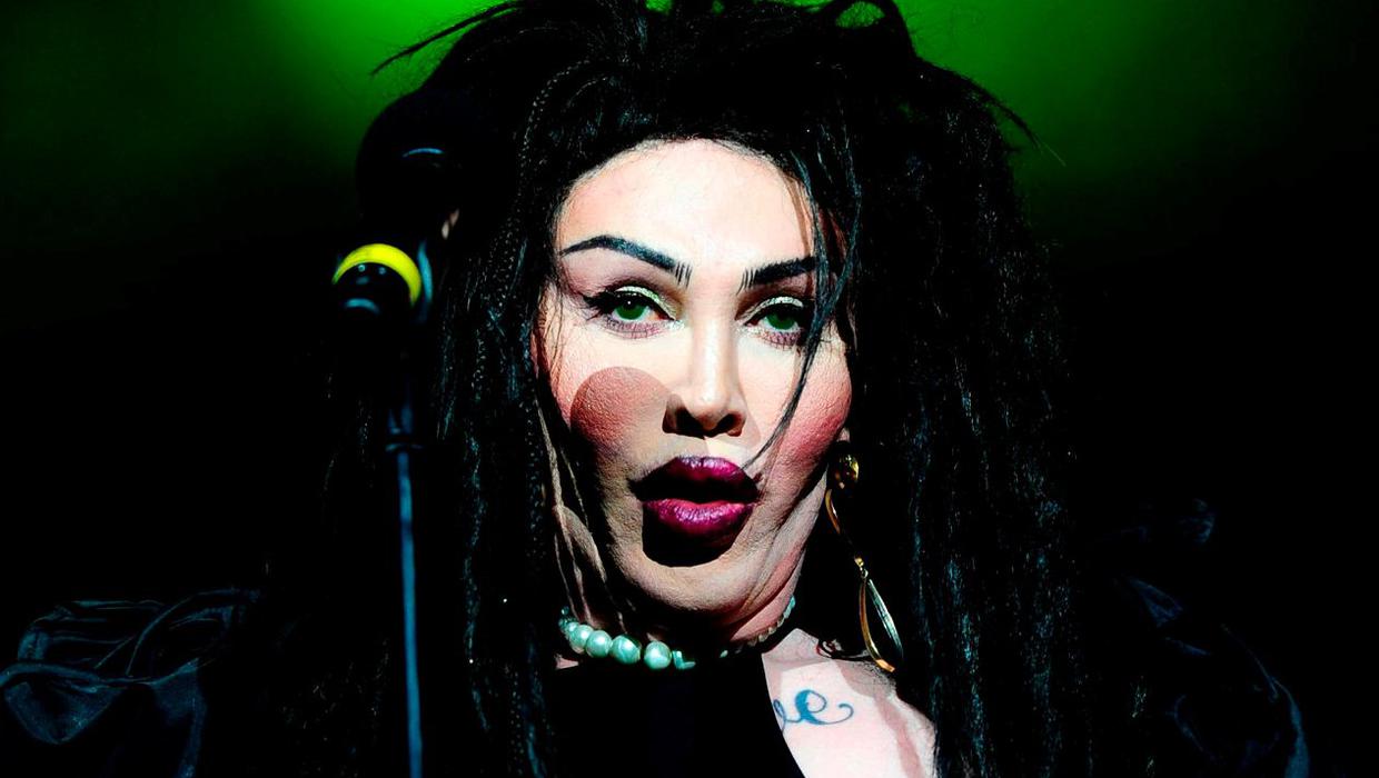 Pete Burns, R.I.P. - Cause of Death, Date of Death, Age and Birthday